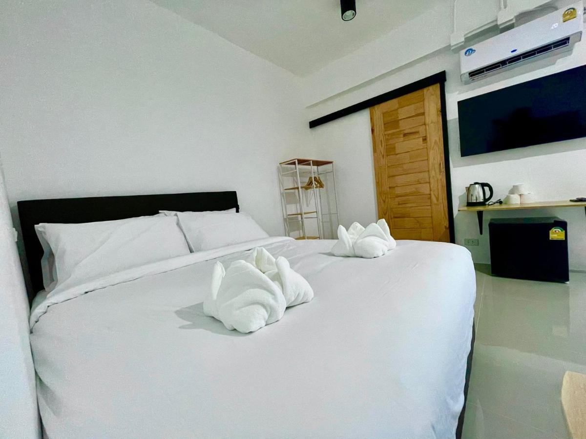 Laewan Guesthouse Baan Tai Exteriér fotografie