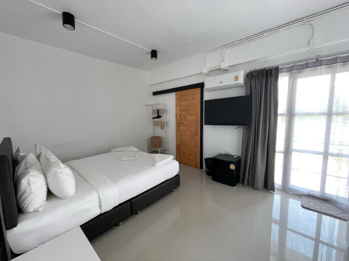 Laewan Guesthouse Baan Tai Exteriér fotografie