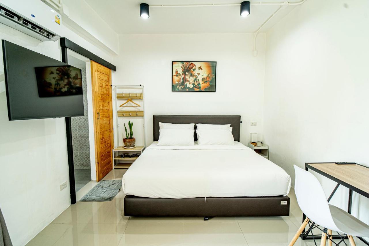 Laewan Guesthouse Baan Tai Exteriér fotografie