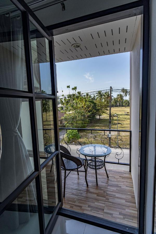 Laewan Guesthouse Baan Tai Exteriér fotografie